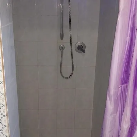 Very Quiet Studio, Central Old Town バーリ