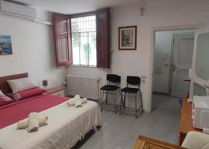 Daire Very Quiet Studio, Old Town *